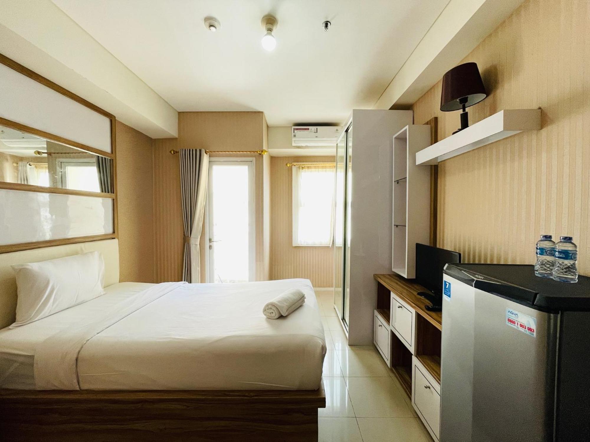 Spacious At Parahyangan By Travelio * Bandung