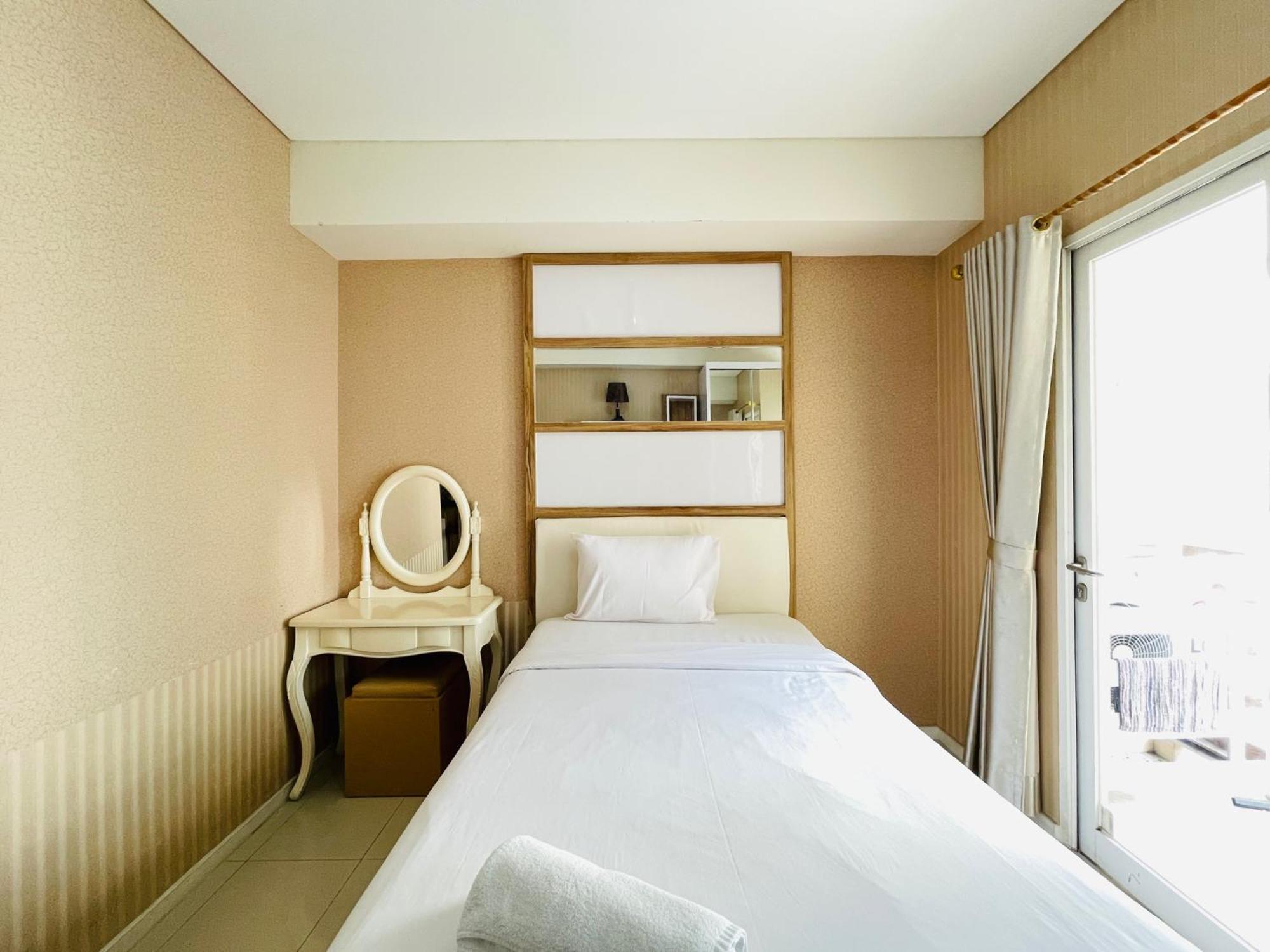 Spacious At Parahyangan By Travelio Apartemen